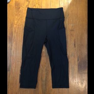Lululemon Fast and Free Crops - Size 6
